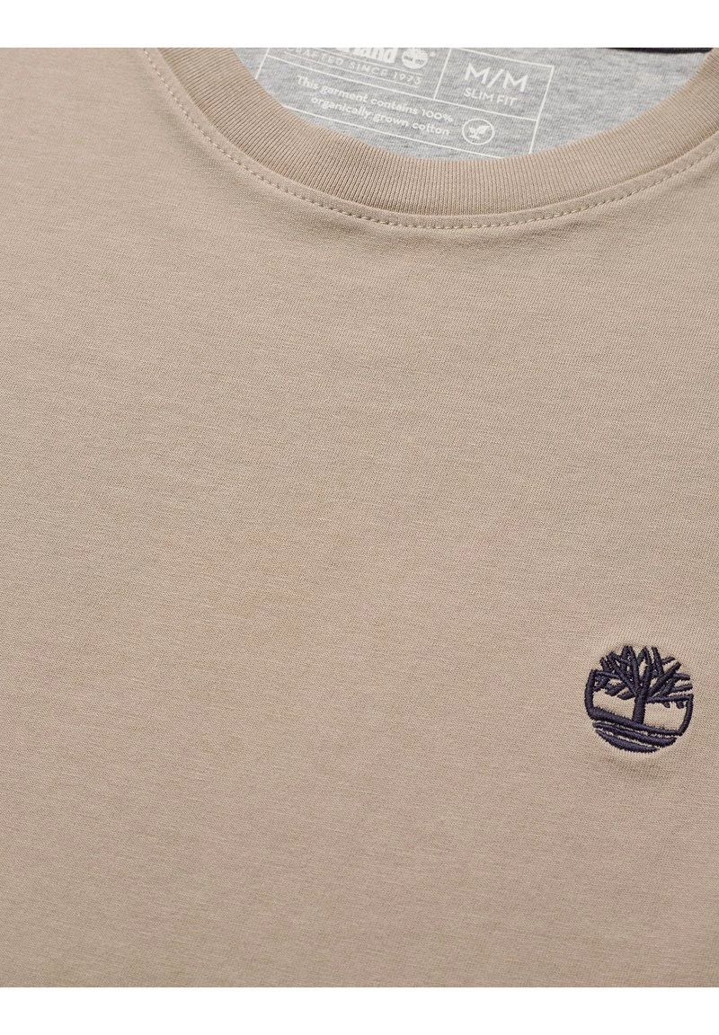 Timberland Uomo DUN RIVER - T-shirt Basic - Humus 2 Timberland Uomo DUN RIVER - T-shirt Basic - Humus - immagine 2