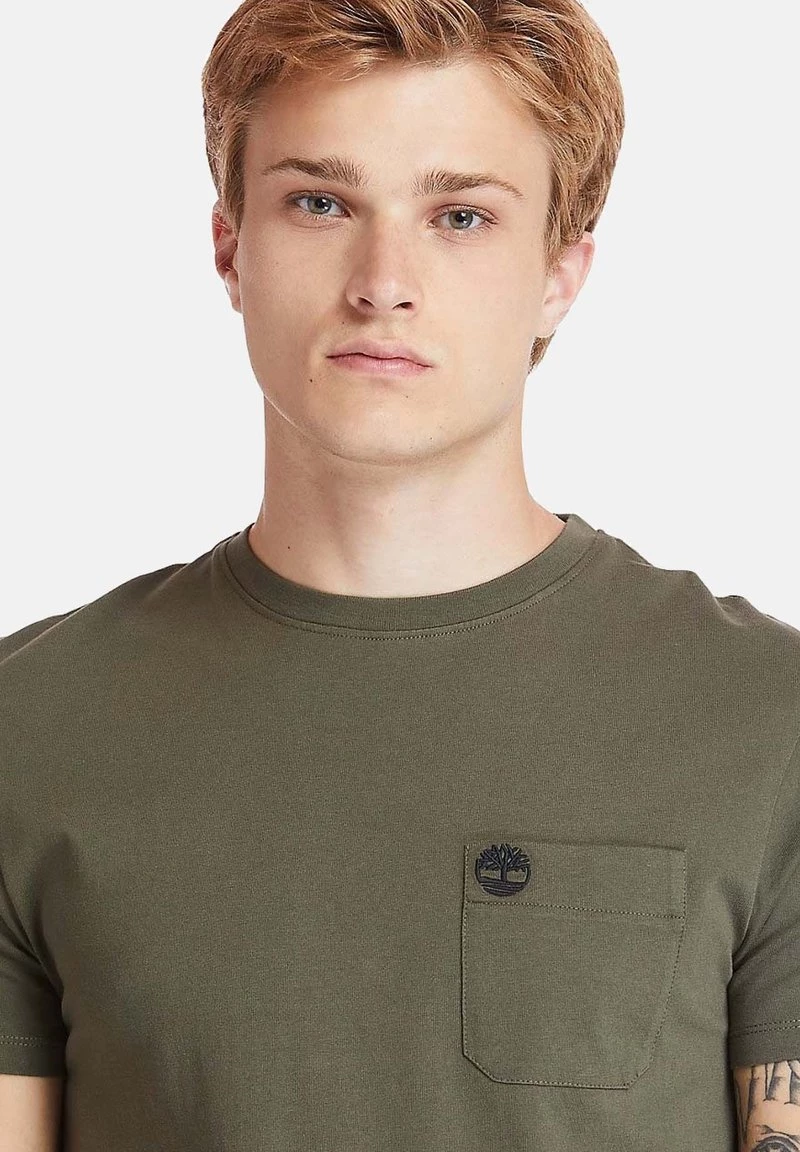Timberland Uomo DUNSTAN RIVER POCKET - T-shirt Basic - Grape Leaf 5 Timberland Uomo DUNSTAN RIVER POCKET - T-shirt Basic - Grape Leaf - immagine 5