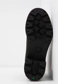 Timberland Donna KINSLEY 6 IN WP BOOT - Stivaletti Stringati - Black -Discount Timberland in Italia 8b89dd65a961453abbc97a9fcaf0ac4c