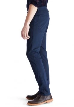 Timberland Uomo SARGENT LAKE STRETCH TWILL - Chino - Dark Sapphire 9 Timberland Uomo SARGENT LAKE STRETCH TWILL - Chino - Dark Sapphire -Discount Timberland in Italia a11769566c764eb29de553ddce62e2b4