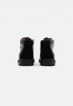 Timberland Uomo OAKROCK WP CHUKKA - Stivaletti Stringati - Black 8 Timberland Uomo OAKROCK WP CHUKKA - Stivaletti Stringati - Black -Discount Timberland in Italia c27bc106800c4b43aa340f1452fdce76