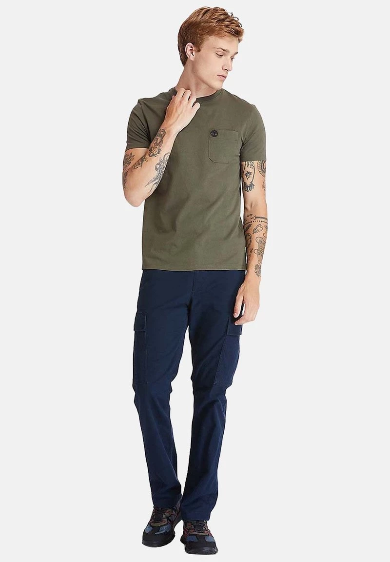 Timberland Uomo DUNSTAN RIVER POCKET - T-shirt Basic - Grape Leaf 2 Timberland Uomo DUNSTAN RIVER POCKET - T-shirt Basic - Grape Leaf - immagine 2