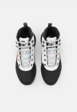 Timberland Uomo FIELD TREKKER MID - Sneakers Alte - Black/white 14 Timberland Uomo FIELD TREKKER MID - Sneakers Alte - Black/white -Discount Timberland in Italia d2f99c8a12904416bd9b3f8eb372afee