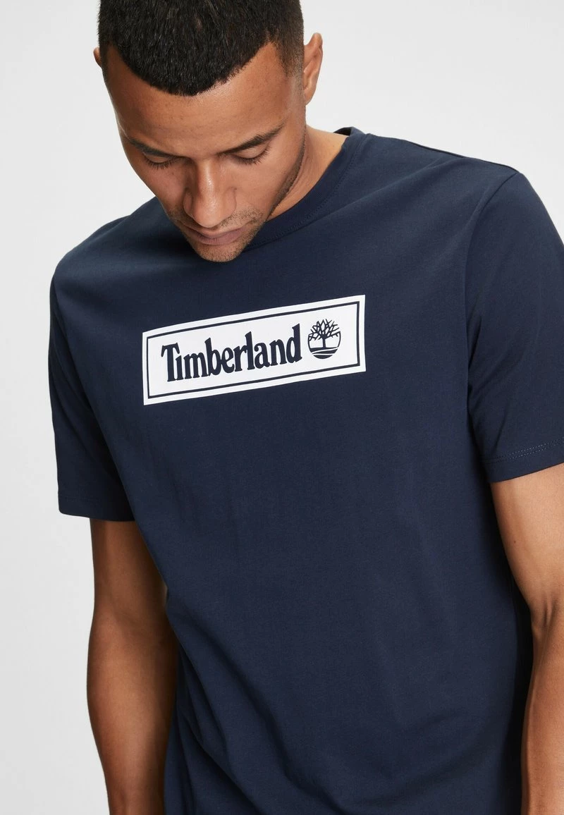 Timberland Uomo LINEAR - T-shirt Con Stampa - Dark Sapphire 4 Timberland Uomo LINEAR - T-shirt Con Stampa - Dark Sapphire - immagine 4