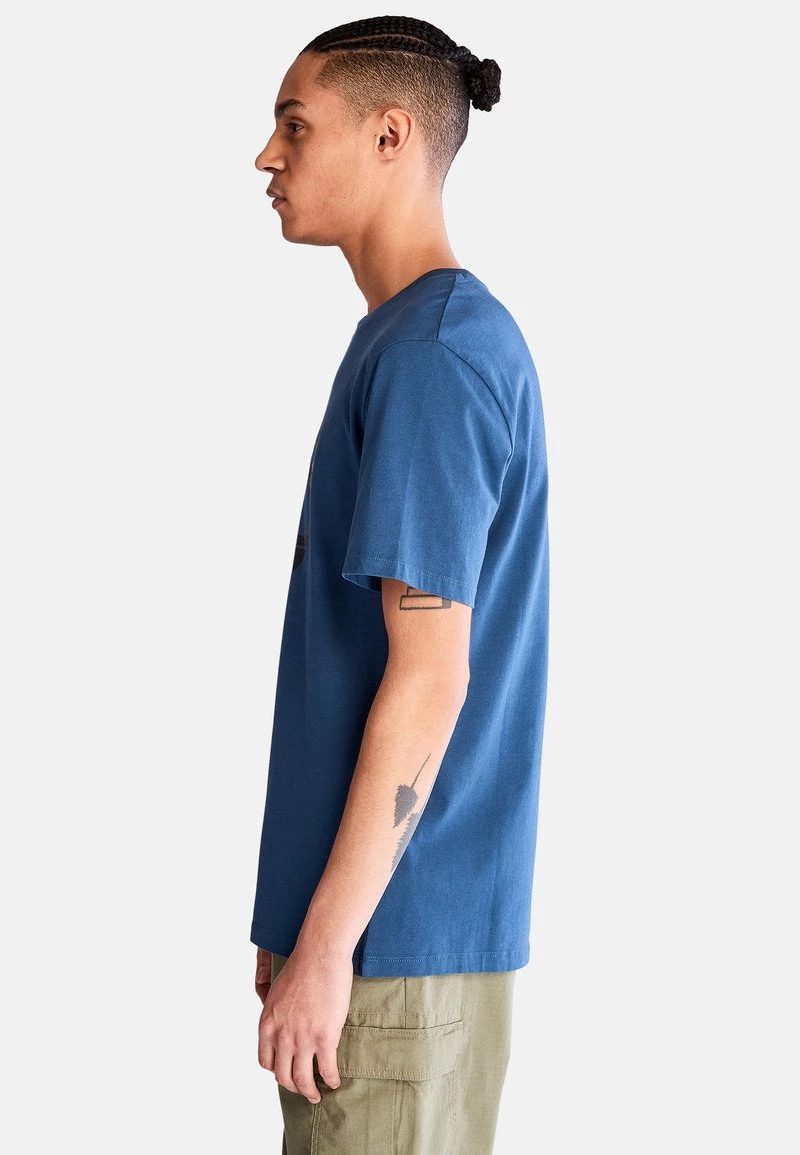 Timberland Uomo TREE CAMO - T-shirt Con Stampa - Dark Denim 4 Timberland Uomo TREE CAMO - T-shirt Con Stampa - Dark Denim - immagine 4